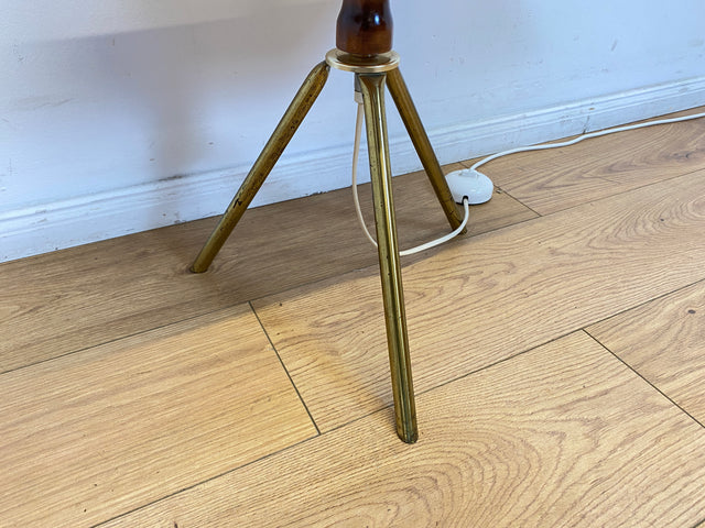 WMK # Perfekte Mid-Century Stehlampe für deine Leseecke I Seltene & gut erhaltene 60er Jahre Leselampe mit Ablage und Messinggestell # Lampe Leuchte Licht Stehleuchte Lamp Beistelltisch Vintage Retro