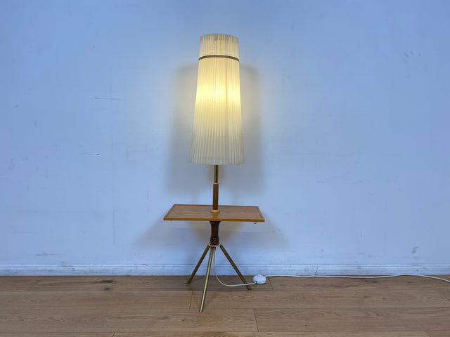 WMK # Perfekte Mid-Century Stehlampe für deine Leseecke I Seltene & gut erhaltene 60er Jahre Leselampe mit Ablage und Messinggestell # Lampe Leuchte Licht Stehleuchte Lamp Beistelltisch Vintage Retro