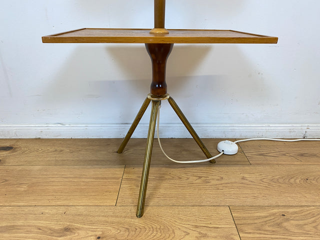 WMK # Perfekte Mid-Century Stehlampe für deine Leseecke I Seltene & gut erhaltene 60er Jahre Leselampe mit Ablage und Messinggestell # Lampe Leuchte Licht Stehleuchte Lamp Beistelltisch Vintage Retro