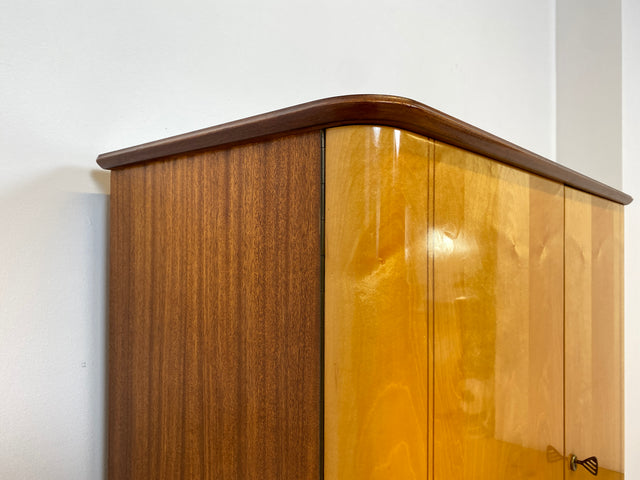WMK Formschöner und sehr gut erhaltener Mid-Century Wäscheschrank Modell Dominia von VEB Heidenau mit Schubladen # Schrank Highboard Kommode Wäschekommode Schuhschrank 50er 60er Rockabilly Vintage DDR