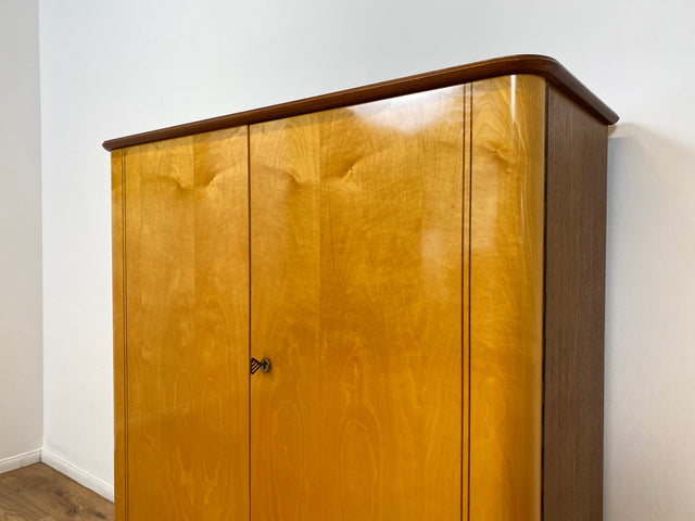 WMK Formschöner und sehr gut erhaltener Mid-Century Wäscheschrank Modell Dominia von VEB Heidenau mit Schubladen # Schrank Highboard Kommode Wäschekommode Schuhschrank 50er 60er Rockabilly Vintage DDR