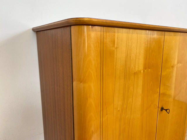 WMK # Formschöner und gut erhaltener Mid-Century Wäscheschrank Modell Dominia von VEB Heidenau mit Schubladen # Schrank Highboard Kommode Wäschekommode Schuhschrank 50er 60er Rockabilly Vintage DDR