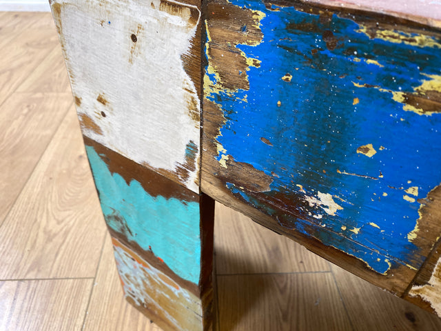 Boatwood by WMK I 100% nachhaltiger Couchtisch aus altem Bootsholz I handgefertigt aus Teakholz massiv I für In & Outdoor I bunter Wohnzimmertisch Beistelltisch Sofatisch Coffee Table Würfel Treibholz (Kopie)