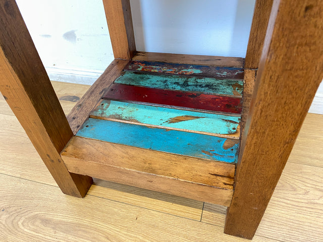 Boatwood by WMK I Nachhaltiges schmales und hohes Regal I handgefertigtes Unikat aus altem Bootsholz I Teakholz massiv I Holzregal Bücherregal Küchenregal Bad Flur Bootsmöbel Berlin Frankfurt Usedom