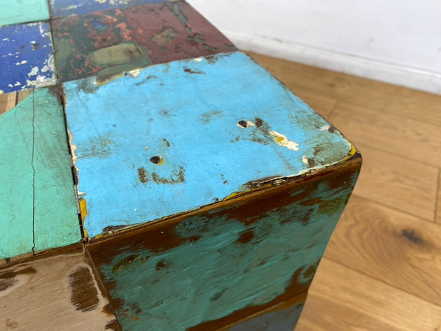 Boatwood by WMK I 100% nachhaltiger Couchtisch aus altem Bootsholz I handgefertigt aus Teakholz massiv I für In & Outdoor I bunter Wohnzimmertisch Beistelltisch Sofatisch Coffee Table Würfel Treibholz (Kopie)