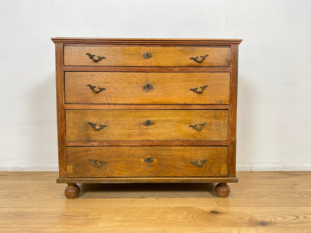 WMK I Imposante nordische antike Kommode aus massiver Eiche mit Schubladen & Messinggriffen I Bauernkommode Wäschekommode Schubladenkommode Wickelkommode Schrank Anrichte Cabinet Chest Vintage Berlin