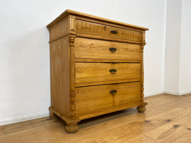 WMK I Wunderschöne nordische antike Kommode aus vollem Holz mit Schubladen und Messingbeschlägen I Schrank Flur Weichholz Wäsche Wickel Bauern Landhaus Vintage Biedermeier Berlin Dresden Regensburg