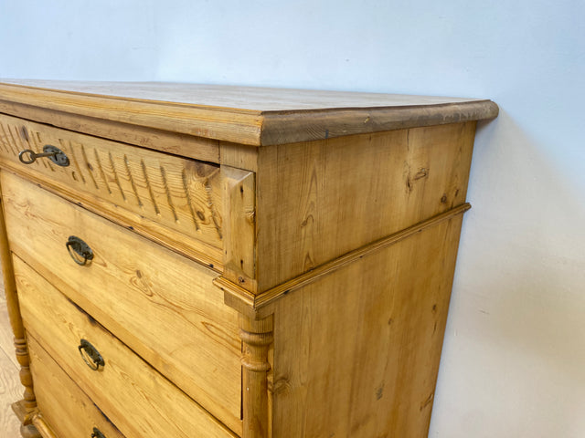 WMK I Wunderschöne nordische antike Kommode aus vollem Holz mit Schubladen und Messingbeschlägen I Schrank Flur Weichholz Wäsche Wickel Bauern Landhaus Vintage Biedermeier Berlin Dresden Regensburg