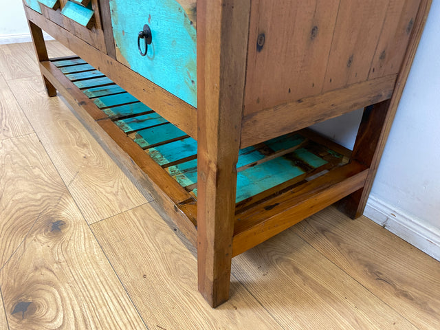 Boatwood by WMK I Nachhaltige Anrichte aus altem Bootsholz I handgefertigtes Unikat I Teakholz massiv I Schrank Sideboard Kommode Tresen Küchenschrank Büfett Buffet Flurkommode Berlin Rostock Hamburg