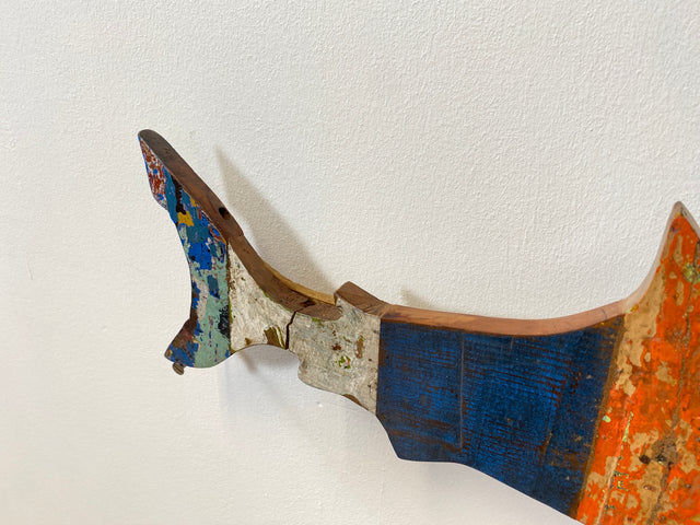Boatwood by WMK # 1/5 Nachhaltiger Haifisch (L=60cm) aus altem Bootsholz, ein handgefertigtes Unikat aus Teak in Originalfarben der Boote # Fisch Hai Wanddekoration Wandbild Dekoration Holzfisch Bild