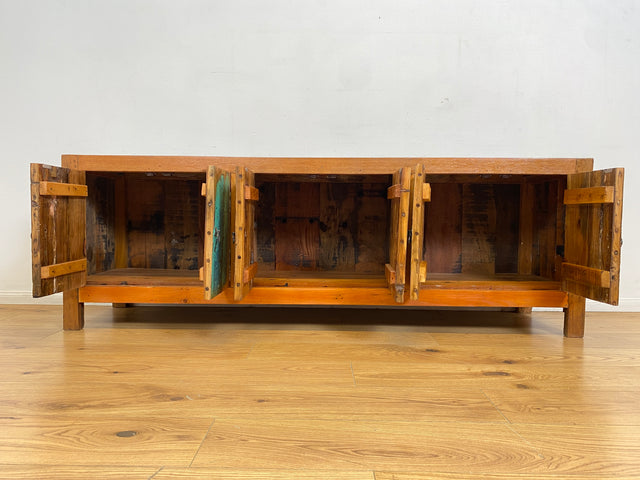 Boatwood by WMK # Nachhaltiges 180cm langes Sideboard aus altem Bootsholz, ein handgefertigtes Unikat aus massivem Teakholz # Kommode Lowboard TV Bank Board Anrichte Bootsmöbel Rostock Hamburg Usedom