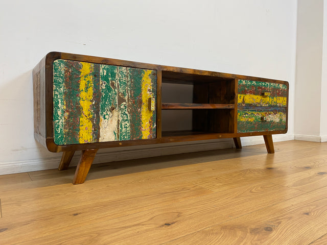 Boatwood by WMK # Nachhaltiges buntes TV-Lowboard mit Schubladen, ein aus altem Bootsholz handgefertigtes Unikat aus massivem Teakholz # Sideboard Lowboard Kommode TV-Bank Fernsehkommode Bootsmöbel