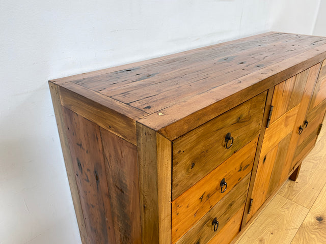 Boatwood by WMK I Nachhaltiges Sideboard aus altem Bootsholz mit Schubladen I handgefertigtes Unikat I Teakholz massiv I Schrank Wäschekommode Kommode Anrichte TV Lowboard Bootsmöbel Teak Berlin Köln