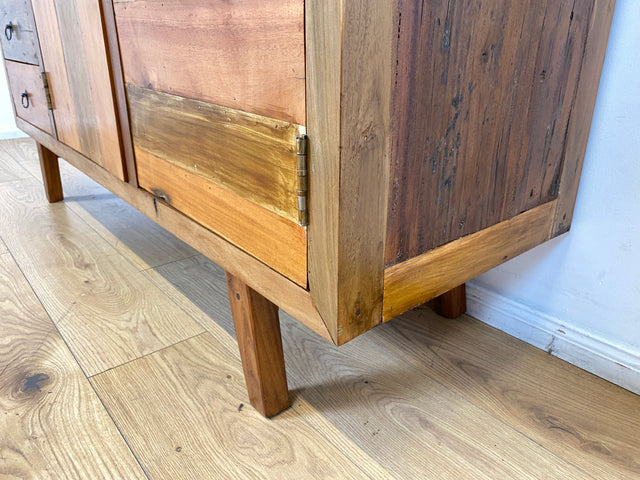 Boatwood by WMK I Nachhaltiges Sideboard aus altem Bootsholz mit Schubladen I handgefertigtes Unikat I Teakholz massiv I Schrank Wäschekommode Kommode Anrichte TV Lowboard Bootsmöbel Teak Berlin Köln
