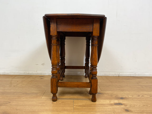 WMK # Schöner ovaler antiker Klapptisch aus Dänemark, aus massiver Eiche, sehr praktisch und gut erhalten I niedriger Esstisch Salontisch Beistelltisch Konsole Spieletisch Table Vintage Berlin Bremen