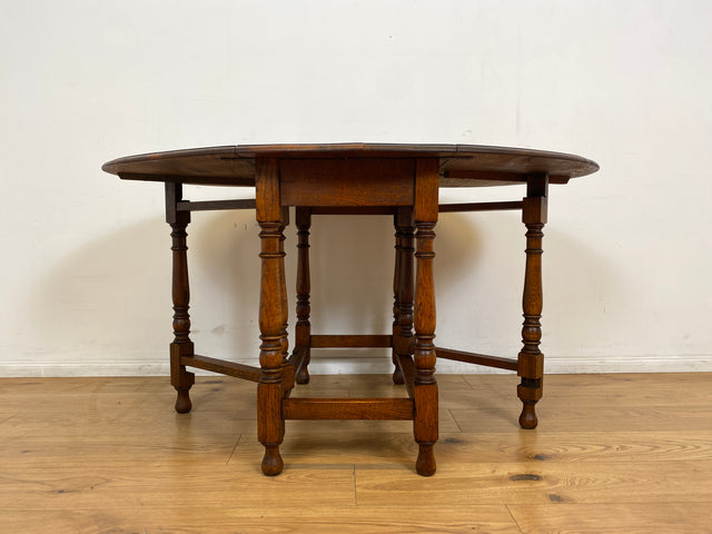 WMK # Schöner ovaler antiker Klapptisch aus Dänemark, aus massiver Eiche, sehr praktisch und gut erhalten I niedriger Esstisch Salontisch Beistelltisch Konsole Spieletisch Table Vintage Berlin Bremen