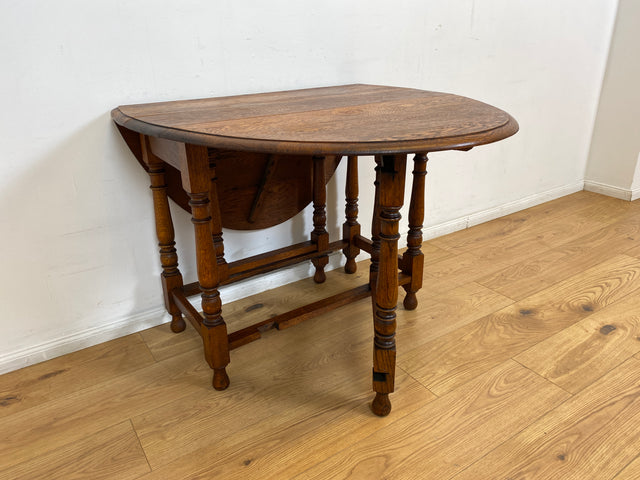 WMK # Schöner ovaler antiker Klapptisch aus Dänemark, aus massiver Eiche, sehr praktisch und gut erhalten I niedriger Esstisch Salontisch Beistelltisch Konsole Spieletisch Table Vintage Berlin Bremen