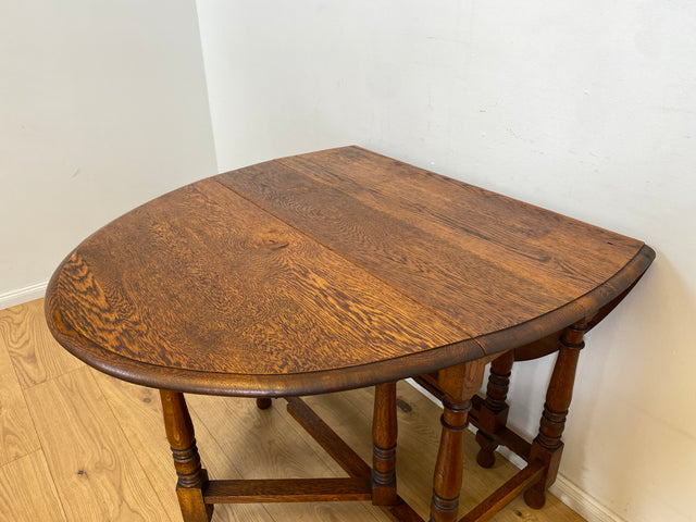WMK # Schöner ovaler antiker Klapptisch aus Dänemark, aus massiver Eiche, sehr praktisch und gut erhalten I niedriger Esstisch Salontisch Beistelltisch Konsole Spieletisch Table Vintage Berlin Bremen