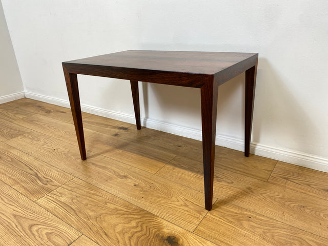 WMK # Stilvoller und sehr gut erhaltener kleiner skandinavischer 60er Jahre Couchtisch aus edlem Palisander # Wohnzimmertisch Beistelltisch Coffee Table Rosewood Danish Design Vintage Mid-Century 70er