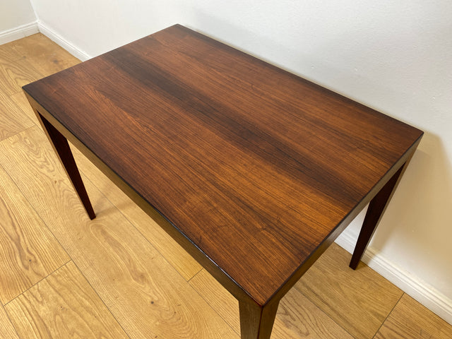 WMK # Stilvoller und sehr gut erhaltener kleiner skandinavischer 60er Jahre Couchtisch aus edlem Palisander # Wohnzimmertisch Beistelltisch Coffee Table Rosewood Danish Design Vintage Mid-Century 70er