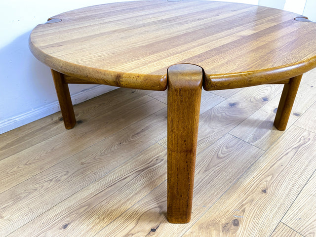WMK # Rarer & gut erhaltener runder skandinavischer Mid-Century Designercouchtisch von L. Olsen & Søn Møbelfabrik aus massivem Teakholz # Wohnzimmertisch Round Coffee Table Danish Design Vintage Teak