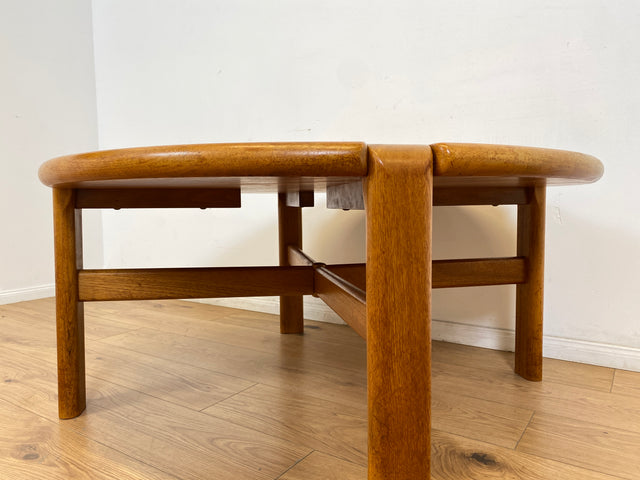WMK # Rarer & gut erhaltener runder skandinavischer Mid-Century Designercouchtisch von L. Olsen & Søn Møbelfabrik aus massivem Teakholz # Wohnzimmertisch Round Coffee Table Danish Design Vintage Teak