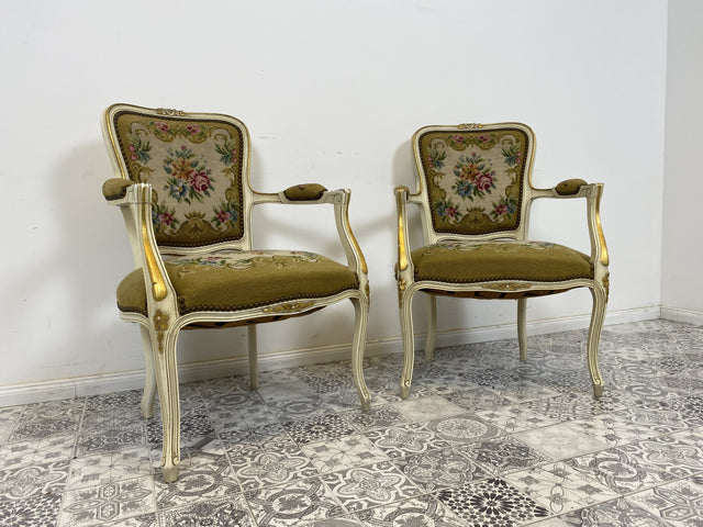 WMK# 1/2 Eleganter Sessel aus 1960ern im Rokoko Stil mit weiß-goldem Holzrahmen, floralem Gobelin Bezug & Federkern I Armlehnstuhl Stuhl Armchair Sitzgarnitur Chippendale Stilmöbel Louis XV Vintage