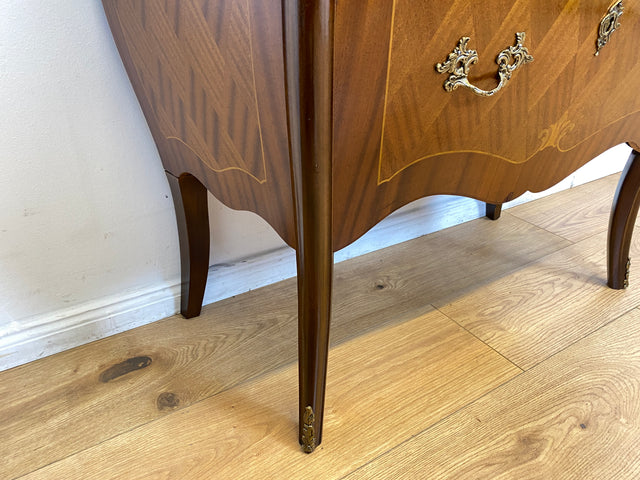 WMK I Elegante kleine skandinavische Stilmöbel Bombé Kommode von Rydén Möbler, Vollholz, mit Schubladen & edler Marmor Platte I Schrank Dresser Flur Barock Rokoko Louis XV Vintage Berlin Hessen Bayern