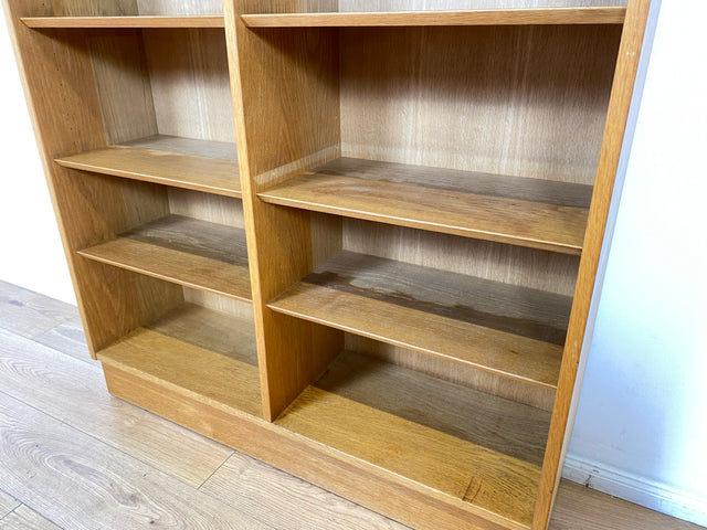 WMK I Hochwertiges skandinavisches Designer Bücherregal von Poul Hundevad , Vollholz in Eiche, mit verstell. Regalböden I Regal Bücherschrank Holzregal Danish Design Mid-Century Vintage Berlin München