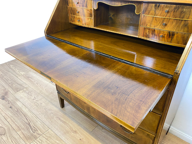 WMK I Sehr schöner skandinavischer Mid-Century Sekretär aus vollem Holz mit Schubladen und fester Schreibplatte I Schreibschrank Desk Schreibtisch Kommode Schubladenkommode Vintage Berlin Köln München