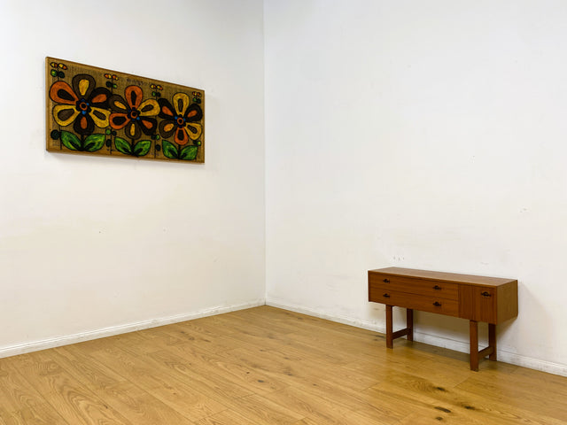 WMK I Stilvolles kleines skandinavisches Lowboard in Teakholz, mit Schubladen und Holzgriffen I Kommode TV Board Bank Fernsehkommode Sideboard Danisch Design Vintage Mid-Century Berlin Bayern Hamburg
