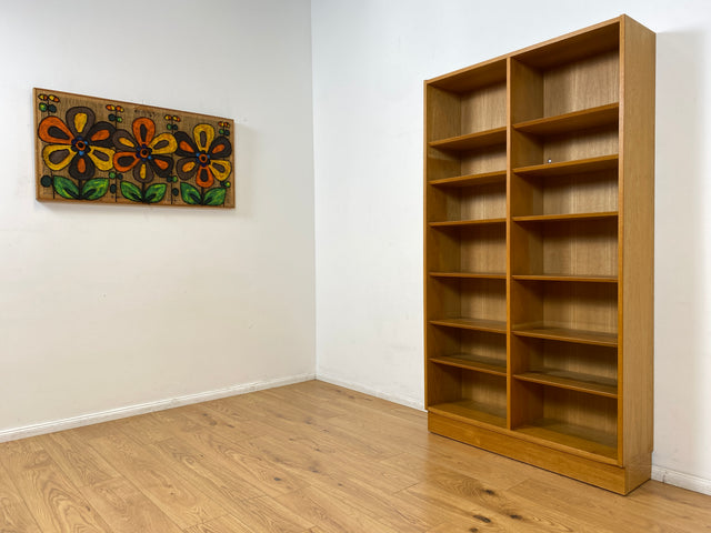WMK I Hochwertiges skandinavisches Designer Bücherregal von Poul Hundevad , Vollholz in Eiche, mit verstell. Regalböden I Regal Bücherschrank Holzregal Danish Design Mid-Century Vintage Berlin München