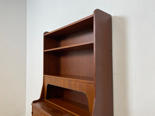 WMK I Schöner skandinavischer Mid-Century Bücherschrank mit ausziehbarer Schreibfläche und Geheimfach I Sekretär Schreibtisch Regal Bücherregal Highboard Kommode Vintage 60er Berlin Hannover Leipzig