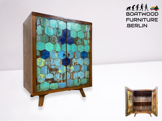 Boatwood by WMK I Einzigartiger Schrank in Meeresblau I handgefertigt aus altem Bootsholz I Highboard Kommode Sideboard Wäscheschrank Bar Barschrank Schuhschrank Schuhkommode Berlin Stuttgart Rostock