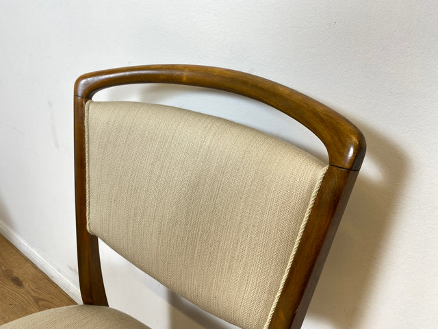 WMK # Set aus 4 formschönen, gemütlichen & sehr gut erhaltenen skandinavischen 50er Jahre Stühlen mit beigem Sitzbezug # Esszimmerstühle Küchenstühle Holzstühle Polsterstühle Mid-Century Vintage 4er