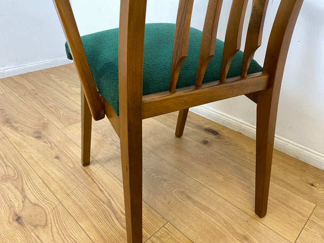 WMK I Set aus 4 sehr schönen Mid-Century Esszimmerstühlen mit Sprossen & grünem Originalbezug, bau ähnlich mit Casala I Stühle Küchenstühle Dining Chairs Tisch Vintage 50er 60er Berlin Hamburg München