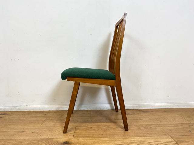 WMK I Set aus 4 sehr schönen Mid-Century Esszimmerstühlen mit Sprossen & grünem Originalbezug, bau ähnlich mit Casala I Stühle Küchenstühle Dining Chairs Tisch Vintage 50er 60er Berlin Hamburg München