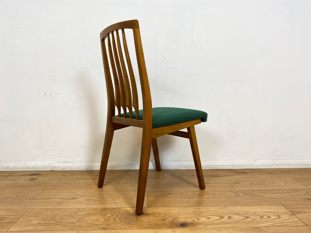 WMK I Set aus 4 sehr schönen Mid-Century Esszimmerstühlen mit Sprossen & grünem Originalbezug, bau ähnlich mit Casala I Stühle Küchenstühle Dining Chairs Tisch Vintage 50er 60er Berlin Hamburg München
