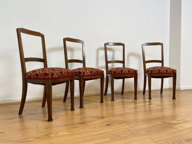 WMK # Set aus 4 vornehmen und gut erhaltenen antiken Esszimmerstühlen mit rotem Sitzbezug & bequemen Federkern # Stühle Küchenstühle Holzstühle Jugendstil Biedermeier Vintage Berlin München Dresden