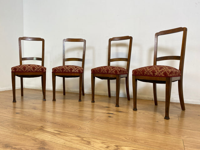 WMK # Set aus 4 vornehmen und gut erhaltenen antiken Esszimmerstühlen mit rotem Sitzbezug & bequemen Federkern # Stühle Küchenstühle Holzstühle Jugendstil Biedermeier Vintage Berlin München Dresden