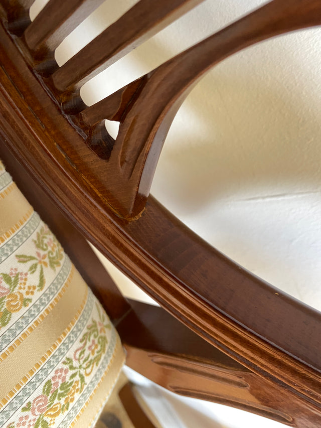 WMK I Set aus 4 eleganten Esszimmerstühlen in englischem Stil mit Armlehnen und hochwertigem Sitzbezug I Stühle Armlehnstühle Küchenstühle Holzstühle Regency Empire Vintage Möbel Berlin Leipzig Bremen