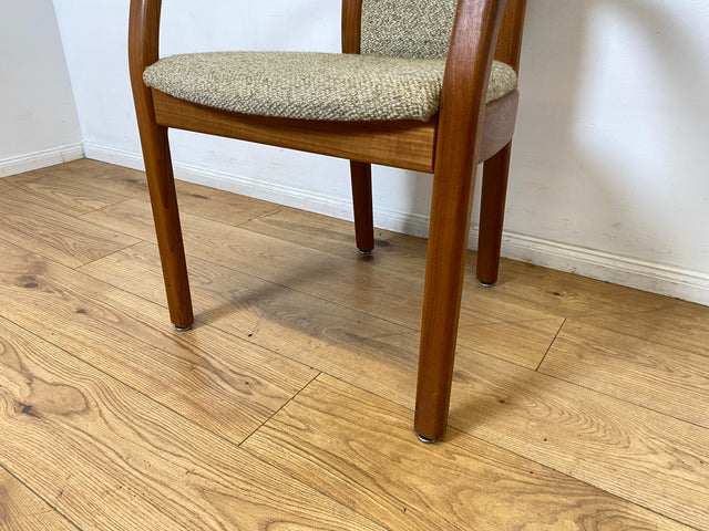 WMK I Set aus 4 hochwertigen skandinavischen Designer Stühlen I Holstebro Møbelfabrik I Teakholz I naturbeiger Originalbezug I Dining Chairs Armlehnen Esszimmer Danish Design Mid-Century Vintage Teak