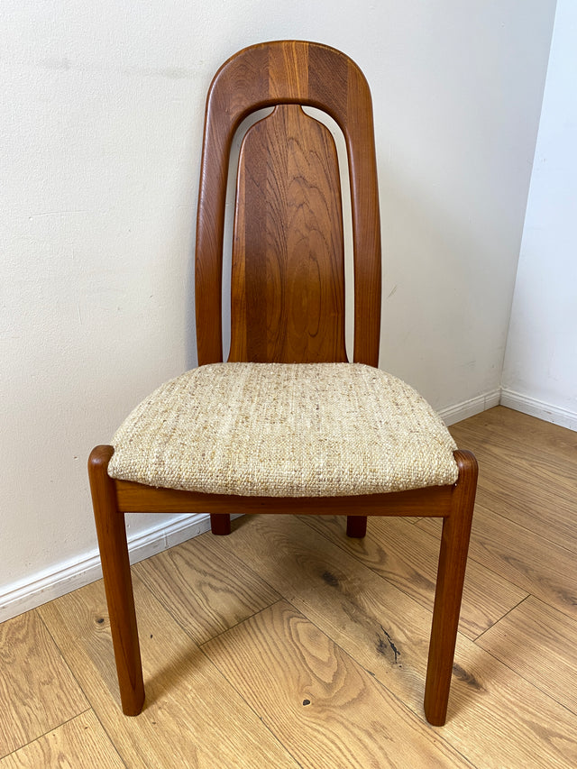 WMK I Set aus 6 hochwertigen skandinavischen Designer Stühlen I EMC Furniture I Teakholz massiv I naturbeiger Originalbezug I Dining Chairs Armlehnen Esszimmer Danish Design Mid-Century Vintage Teak