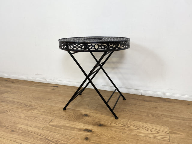 WMK # Sehr hübsches & gut erhaltenes Vintage Set aus Klapptisch & 2 Klappstühlen aus Metall in Schwarz, Outdoor geeignet # Balkonmöbel Gartenmöbel Campingmöbel Gartengarnitur Metalltisch Bistrotisch
