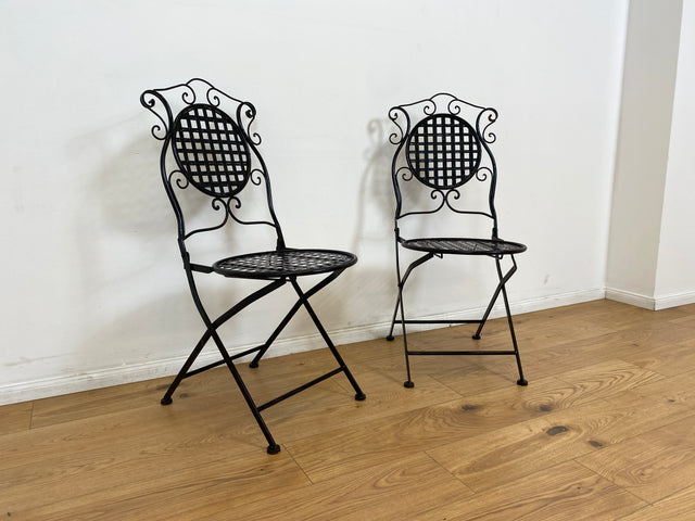 WMK # Sehr hübsches & gut erhaltenes Vintage Set aus Klapptisch & 2 Klappstühlen aus Metall in Schwarz, Outdoor geeignet # Balkonmöbel Gartenmöbel Campingmöbel Gartengarnitur Metalltisch Bistrotisch