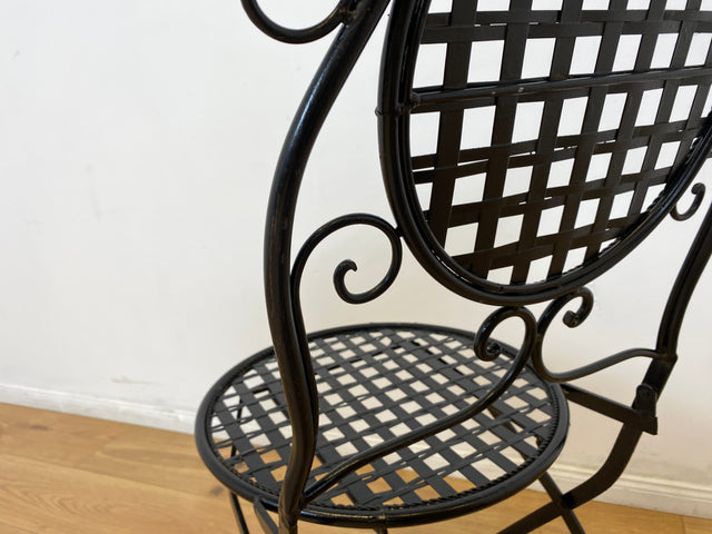WMK # Sehr hübsches & gut erhaltenes Vintage Set aus Klapptisch & 2 Klappstühlen aus Metall in Schwarz, Outdoor geeignet # Balkonmöbel Gartenmöbel Campingmöbel Gartengarnitur Metalltisch Bistrotisch