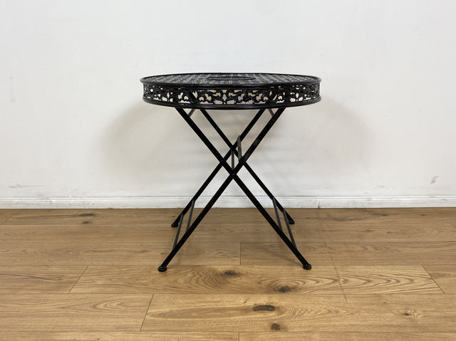WMK # Sehr hübsches & gut erhaltenes Vintage Set aus Klapptisch & 2 Klappstühlen aus Metall in Schwarz, Outdoor geeignet # Balkonmöbel Gartenmöbel Campingmöbel Gartengarnitur Metalltisch Bistrotisch