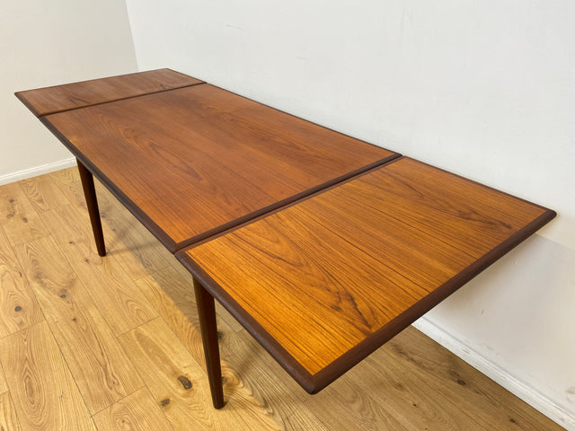 WMK # Skandinavischer ausziehbarer Mid-Century Designer Esstisch Roseto von Svante Skogh für Abra, aus Teakholz & Palisander # Tisch Holztisch Ausziehtisch Dining Table Danish Design Vintage Rosewood
