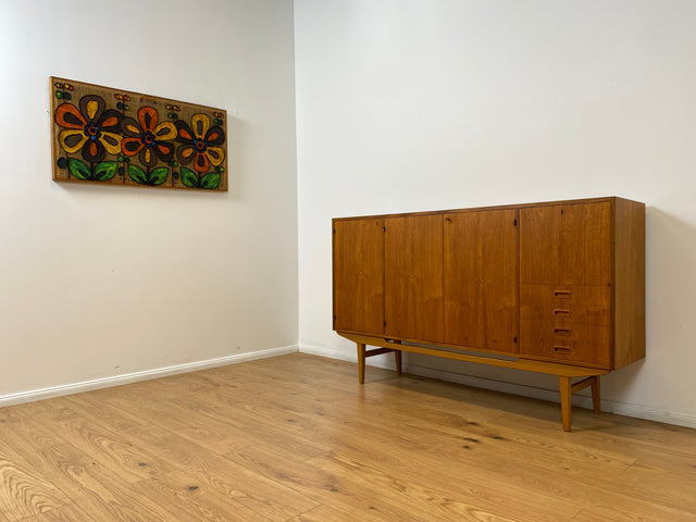 WMK # Hochwertiges skandinavisches 60er Jahre Highboard in Teakholz mit Schubladen, Barfach und formschönen Holzgriffen # Schrank Sideboard Anrichte Barschrank Danish Design Mid-Century Vintage Teak