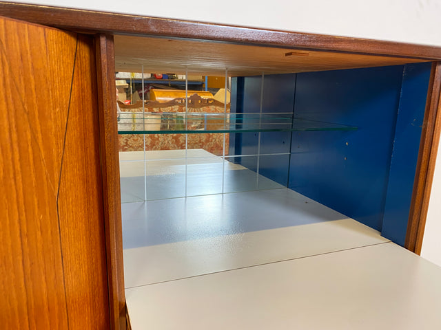 WMK # Skandinavisches Mid-Century Designer Highboard "Roseto" by Svante Skogh for Abra, Vollholz in Teak, mit Schubladen & Bar # Sideboard Schrank Barschrank Kommode Danish Design Vintage Teak 60er